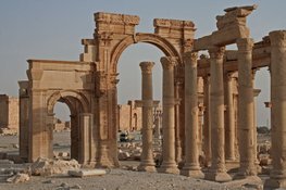 Triumfbuen i Palmyra, før ødelæggelsen af IS, Syrien 2009 – Triumphbogen in Palmyra, vor Zerstörung, Syrien 2009 – Triumphal arch in Palmyra, before IS-destruct, Syria 2009